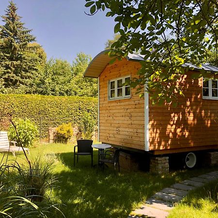 Zirkuswagen Mit Outdoor Whirlpool Und Garten Petershagen-Eggersdorf Ngoại thất bức ảnh