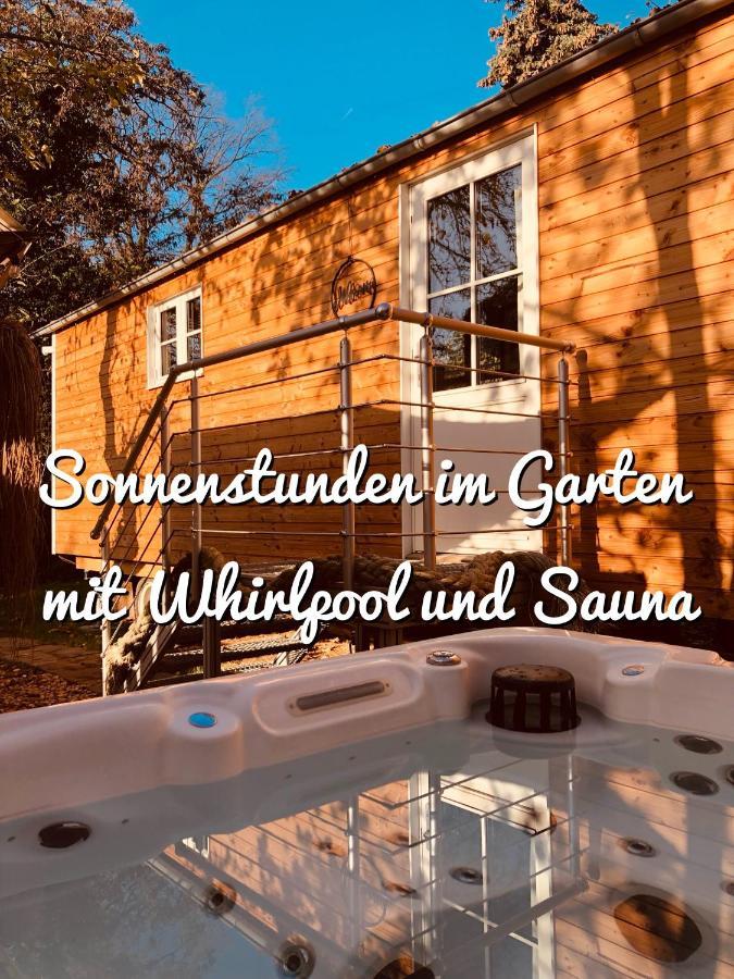 Zirkuswagen Mit Outdoor Whirlpool Und Garten Petershagen-Eggersdorf Ngoại thất bức ảnh